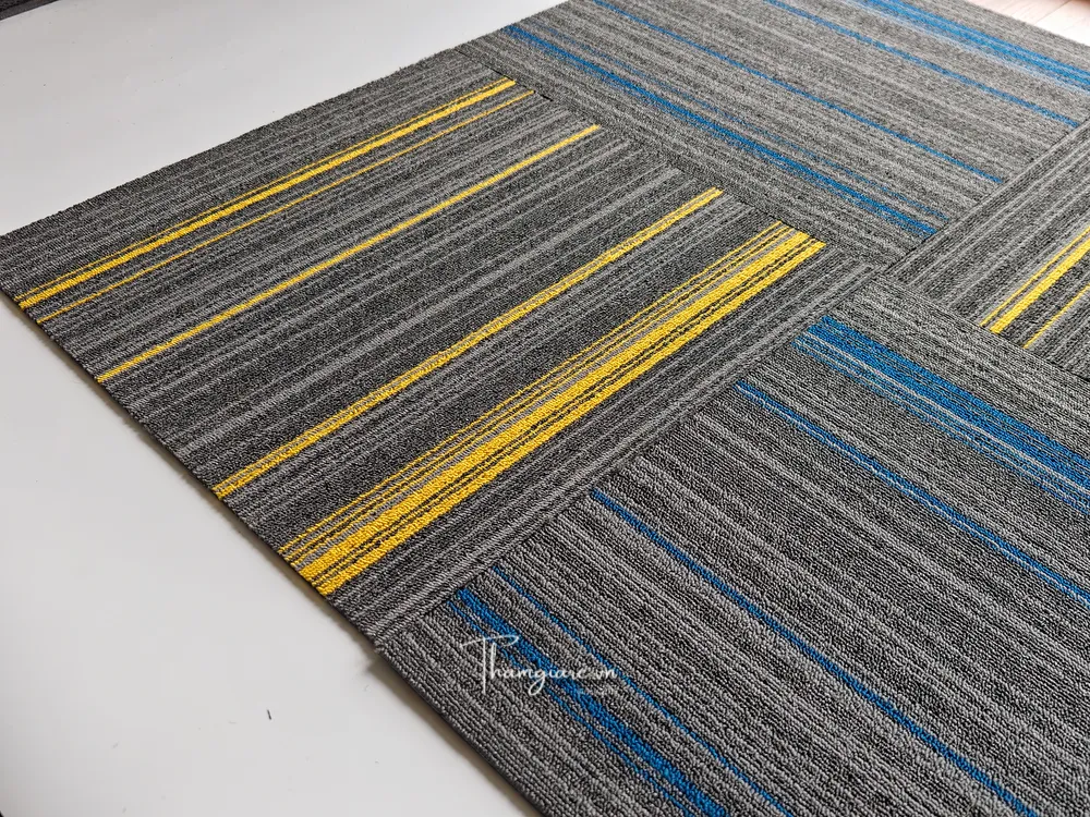 Thảm tấm Color phối màu vàng với xanh dương