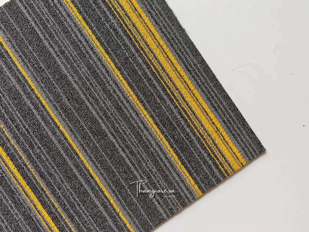 Thảm tấm văn phòng Color Mã 04: Xám – sọc vàng