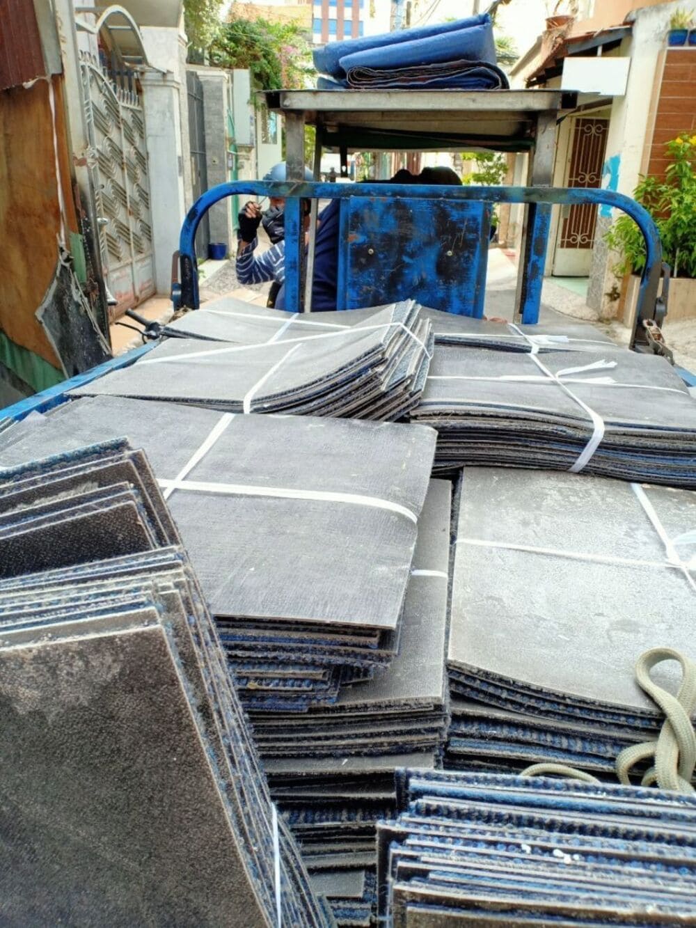Thảm văn phòng thanh lý