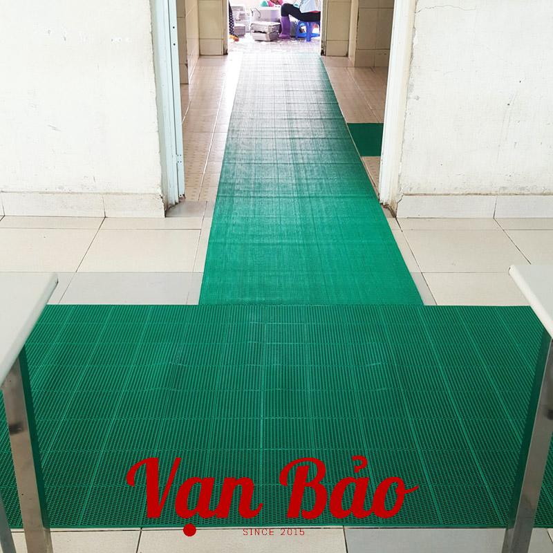 thảm nhựa chống trơn
