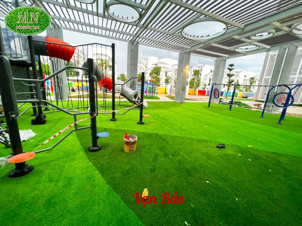 Thảm cỏ nhân tạo trường mầm non dòng cao cấp đế 3 lớp