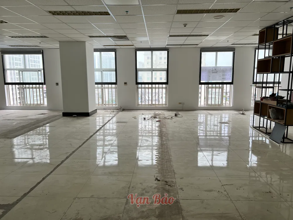 tòa nhà sông Đà được thiết kế rất nhiều cửa sổ giúp lấy ánh sáng và không khí vào bên trong nhiều